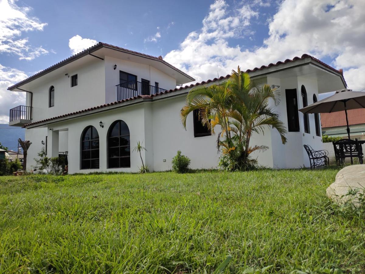 日安池上民宿buongiorno Chishang B&B Ngoại thất bức ảnh